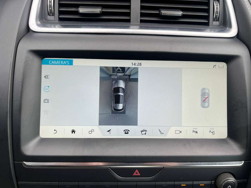 Jaguar E-Pace - Imagem 11