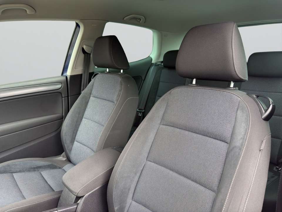 Volkswagen Golf - Imagem 8