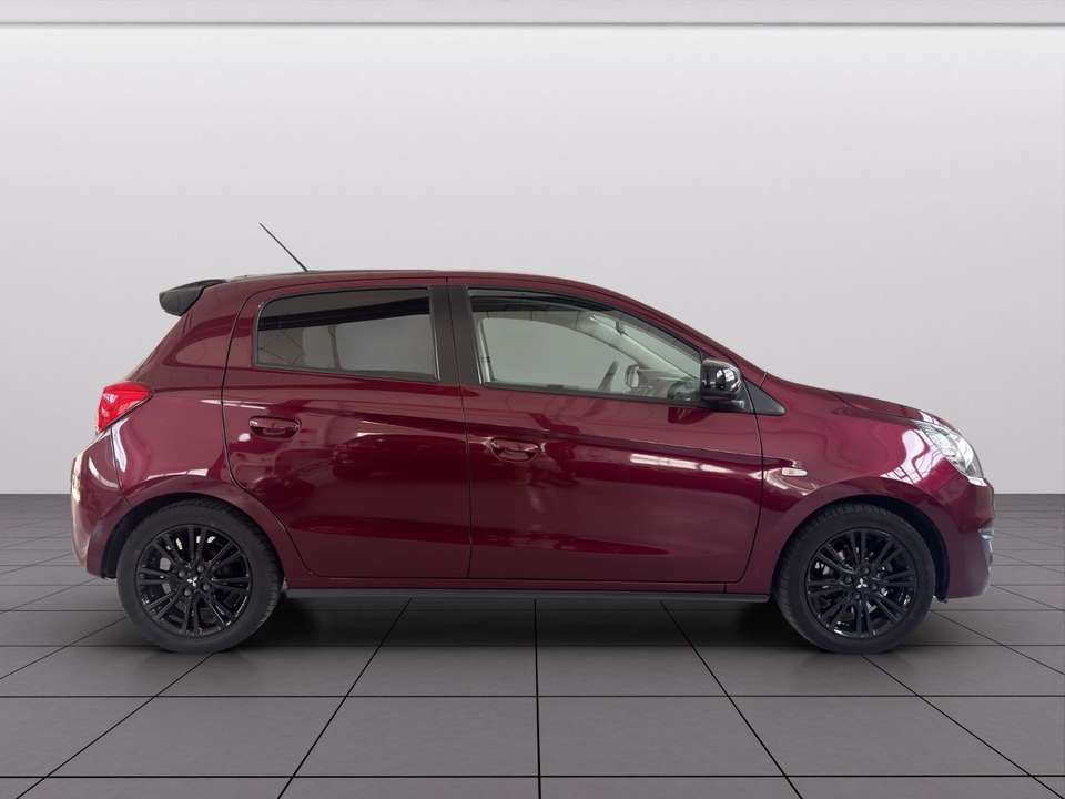 Mitsubishi Space Star - Imagem 8