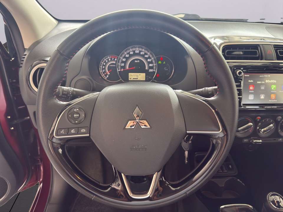 Mitsubishi Space Star - Imagem 10