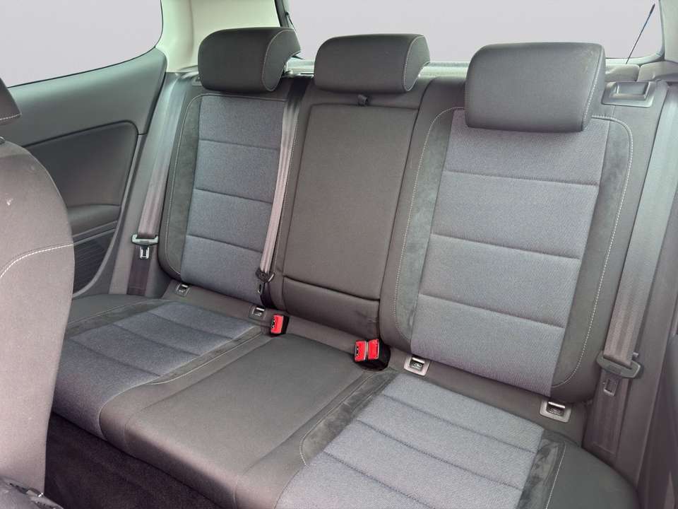 Volkswagen Golf - Imagem 13
