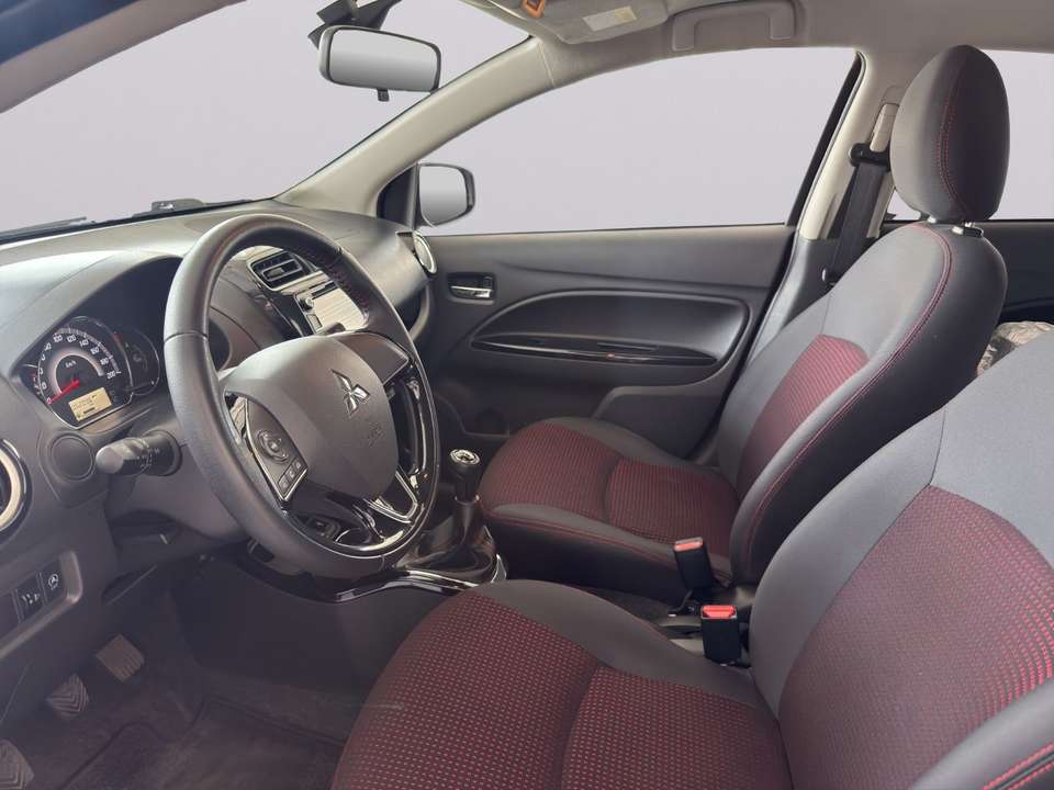 Mitsubishi Space Star - Imagem 12