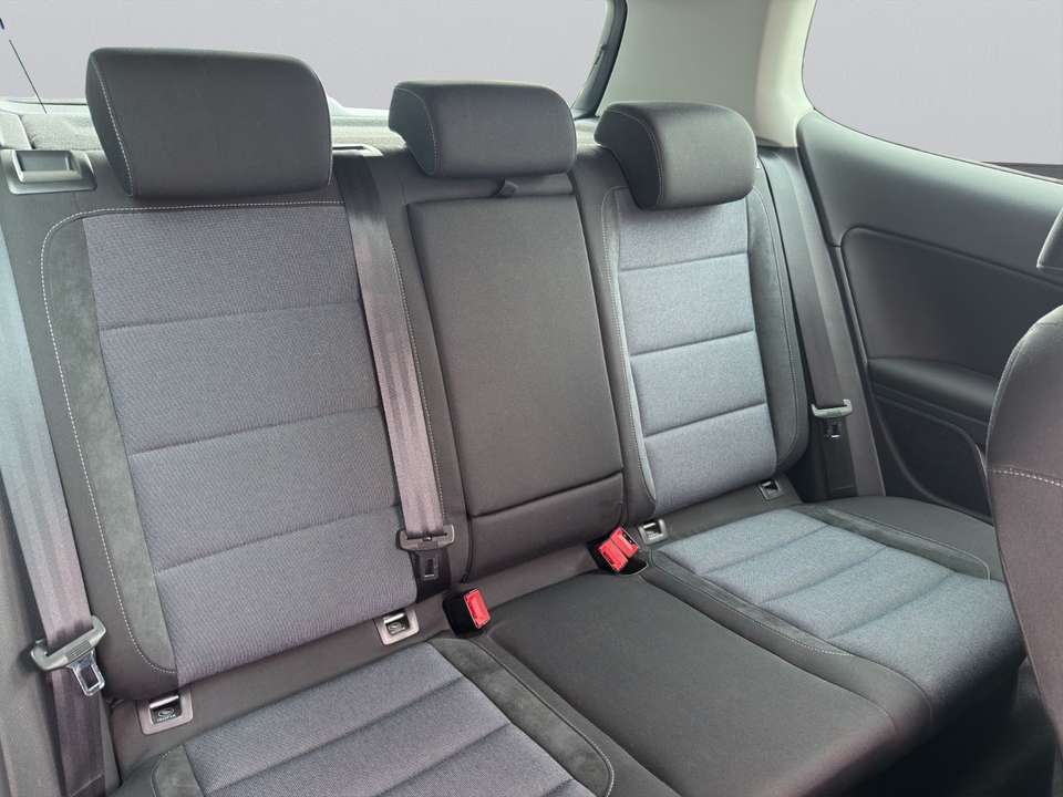 Volkswagen Golf - Imagem 15