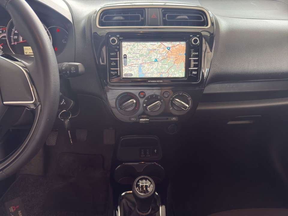 Mitsubishi Space Star - Imagem 15