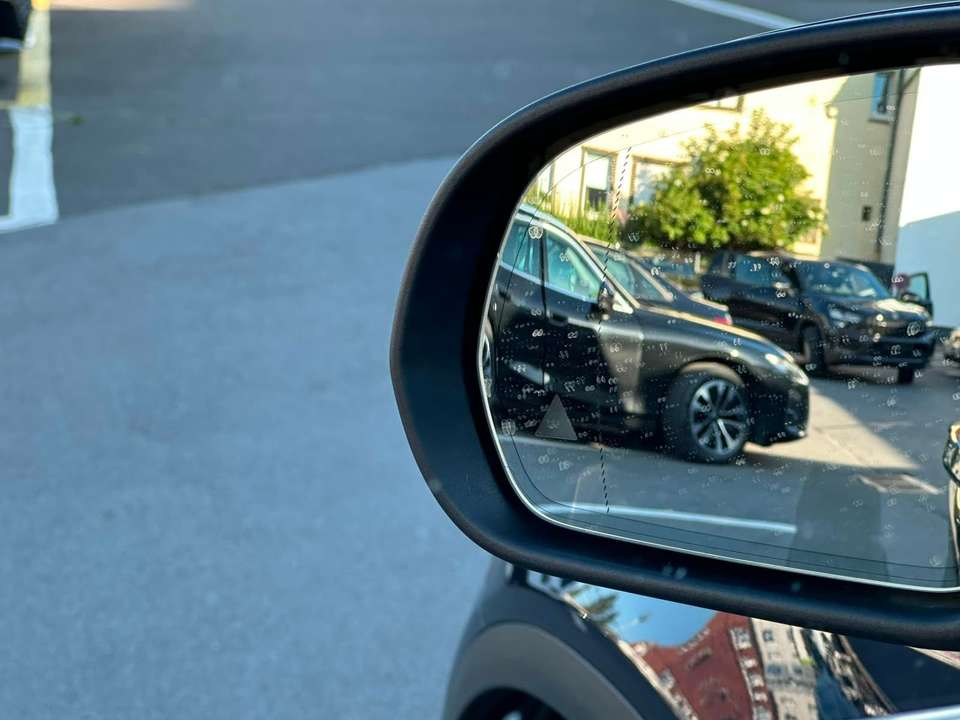 Mercedes-Benz GLC 220 - Imagem 9