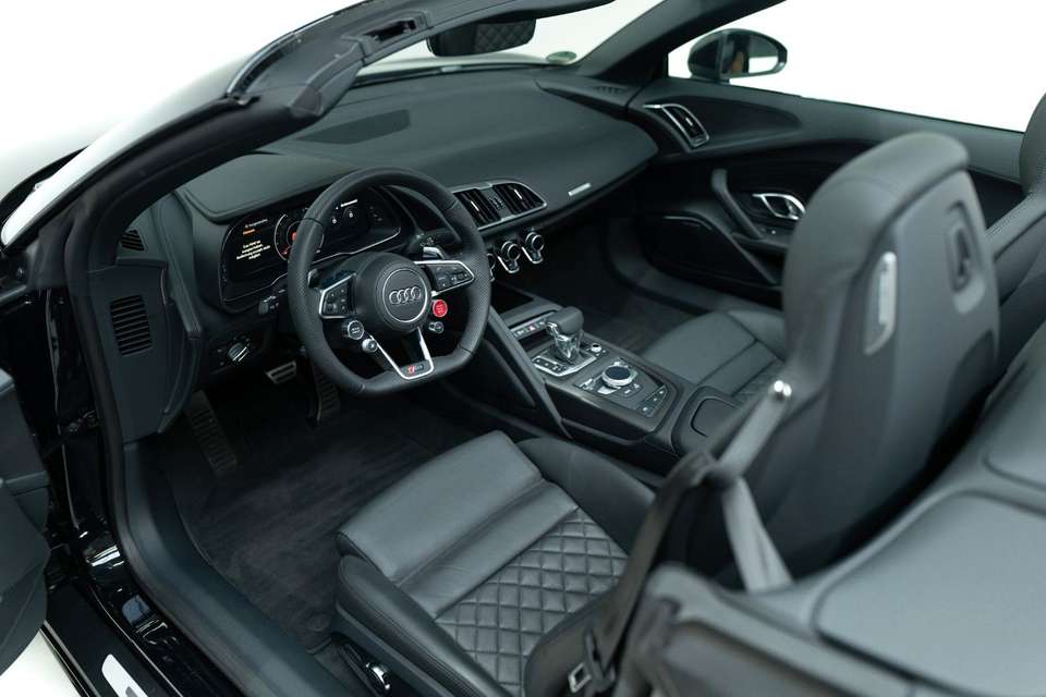 Audi R8 - Imagem 15