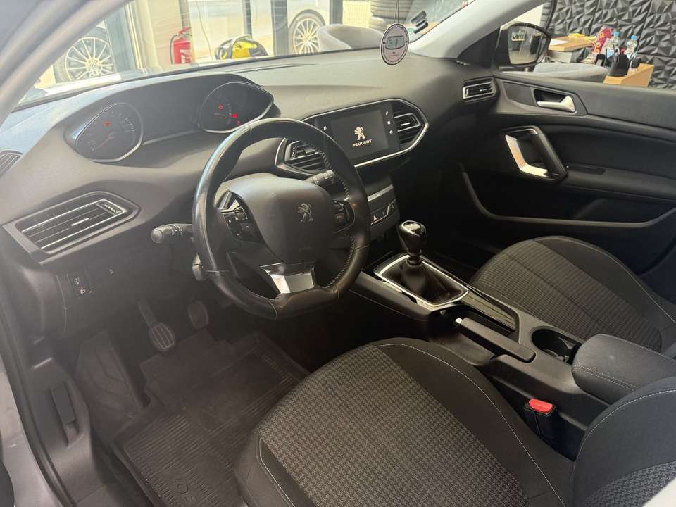 Peugeot 308 - Imagem 7