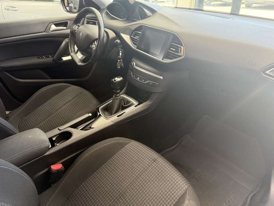 Peugeot 308 - Imagem 10