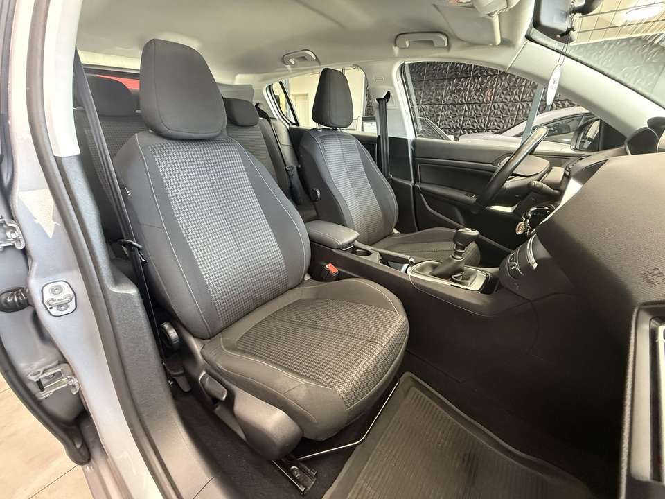 Peugeot 308 - Imagem 11