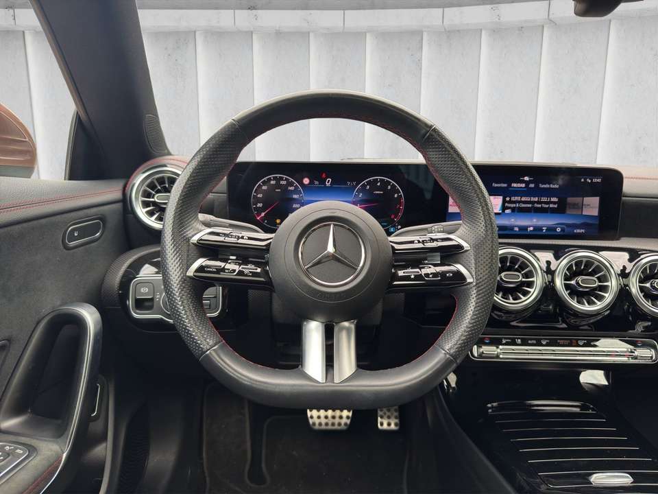 Mercedes-Benz CLA 200 - Imagem 10