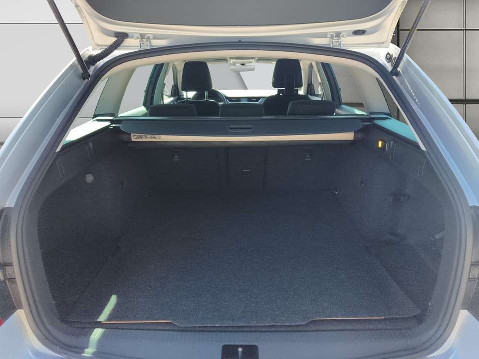 Skoda Octavia - Imagem 9
