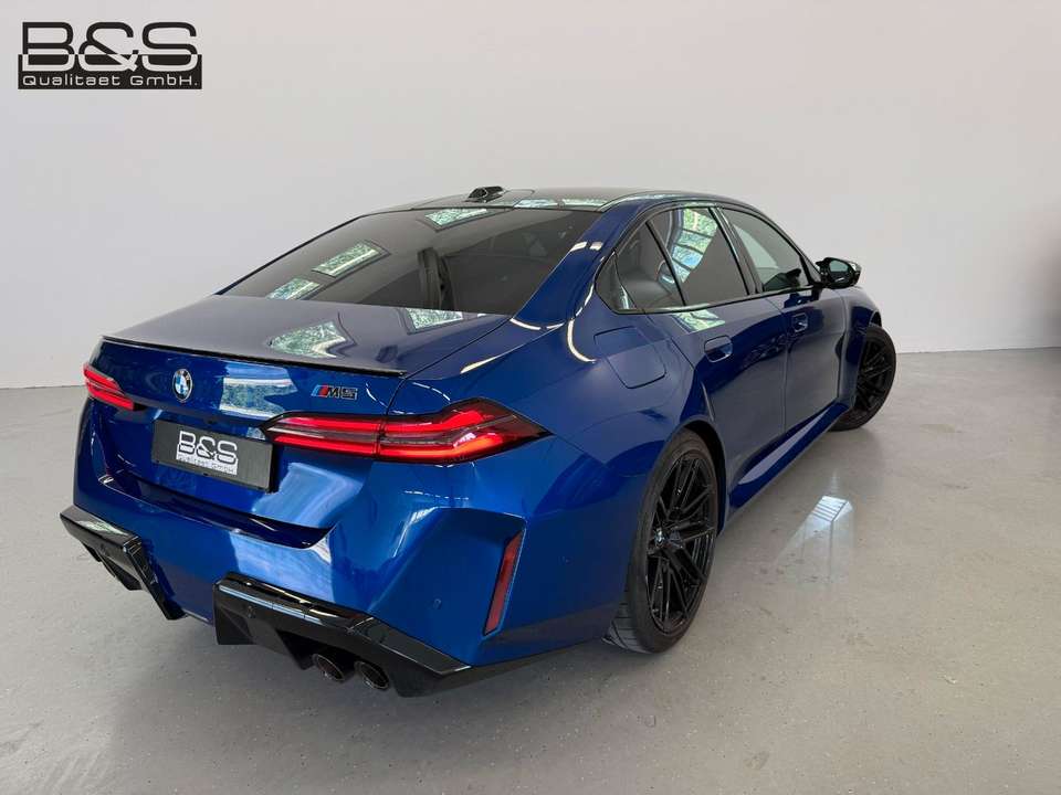 BMW M5 - Imagem 8