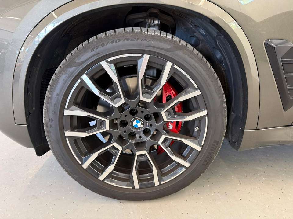 BMW X5 - Imagem 10