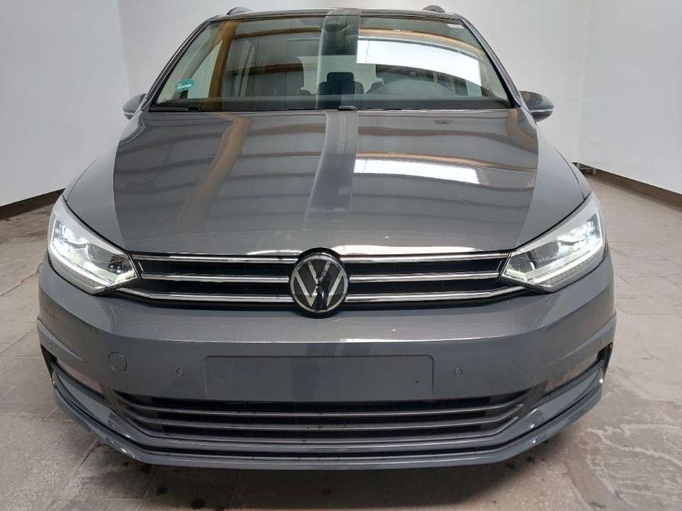 Volkswagen Touran - Imagem 1