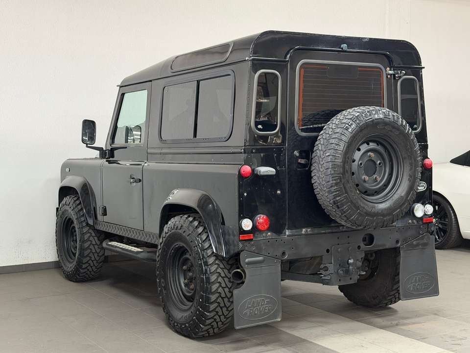 Land Rover Defender - Imagem 3