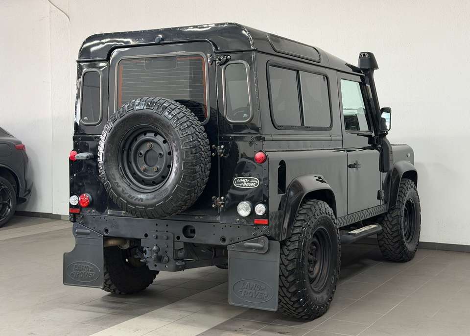 Land Rover Defender - Imagem 4