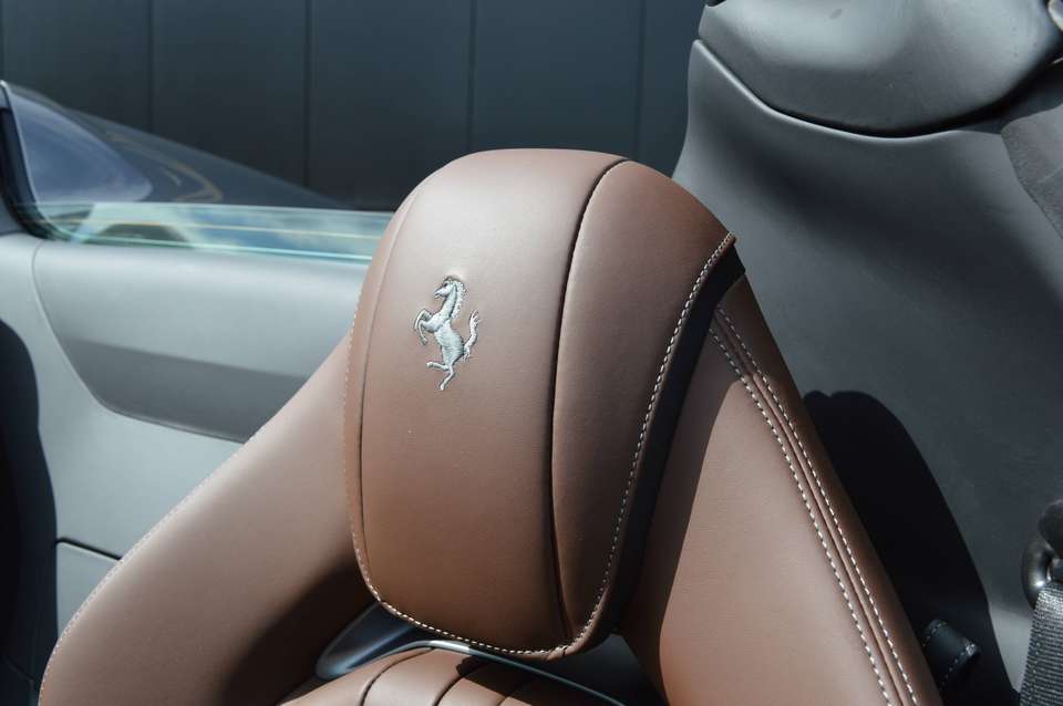 Ferrari 812 - Imagem 14
