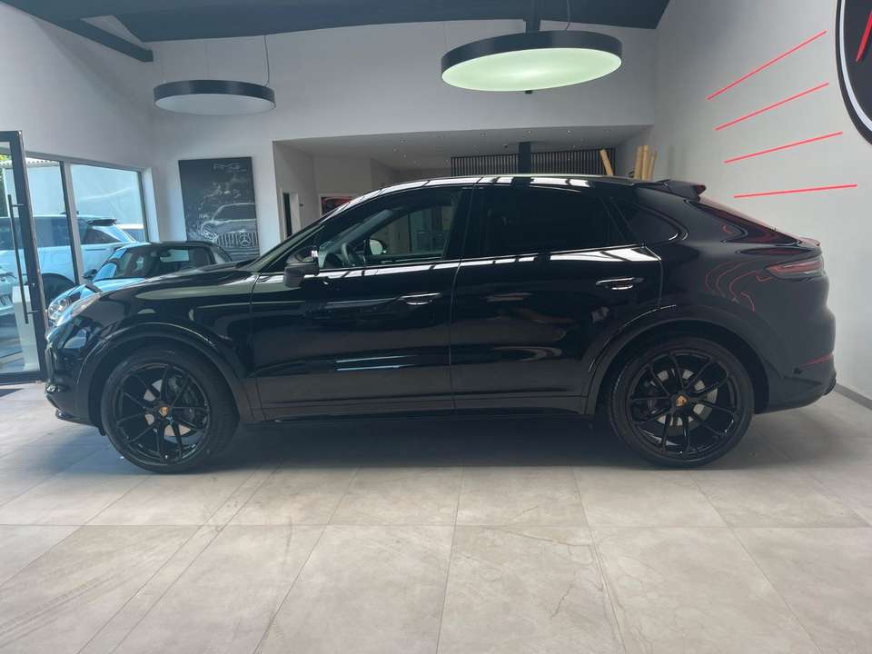 Porsche Cayenne - Imagem 5