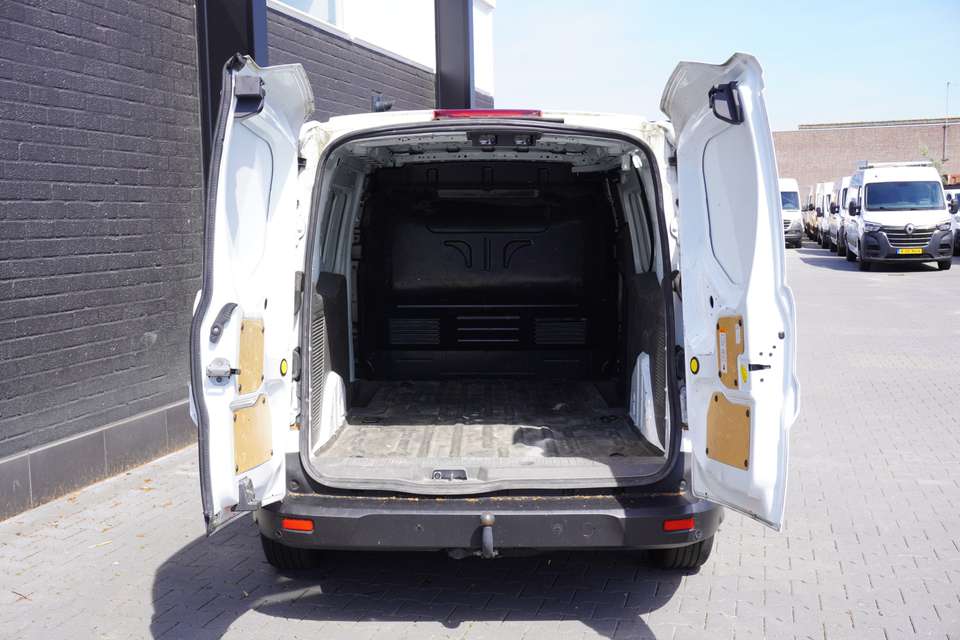 Ford Transit Connect - Imagem 8