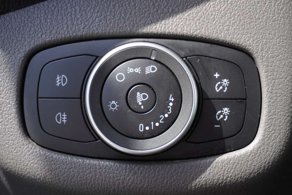 Ford Transit Connect - Imagem 18