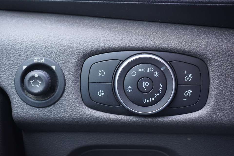 Ford Transit - Imagem 18