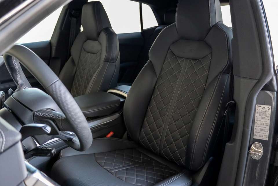 Audi Q8 - Imagem 18