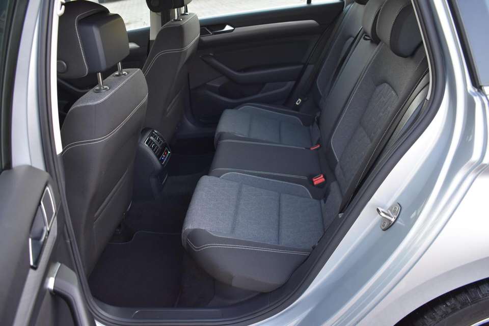 Volkswagen Passat Variant - Imagem 8