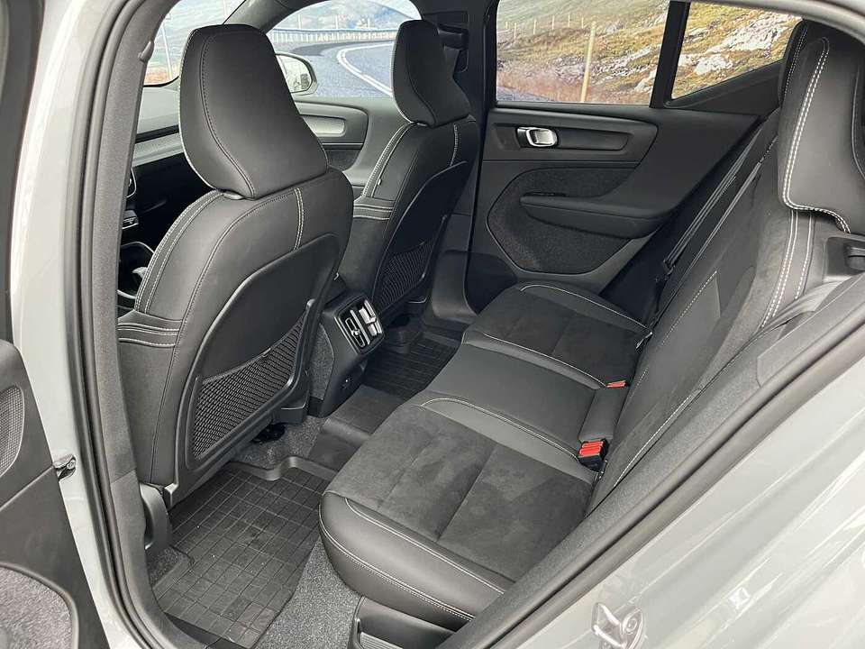 Volvo XC40 - Imagem 9