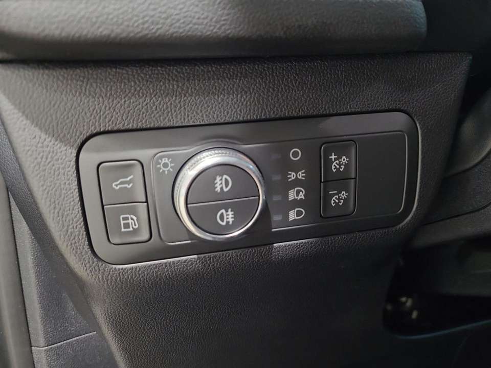 Ford Kuga - Imagem 10