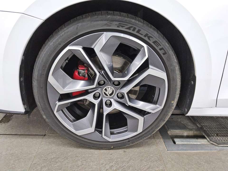 Skoda Octavia - Imagem 11