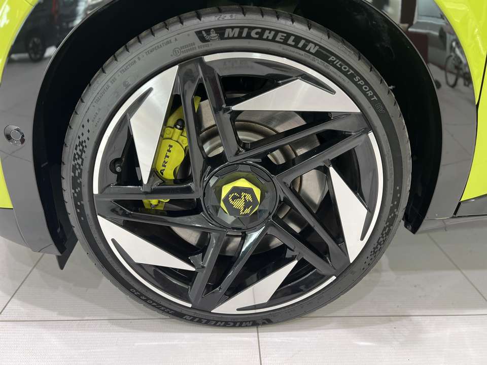 Abarth 600e - Imagem 8