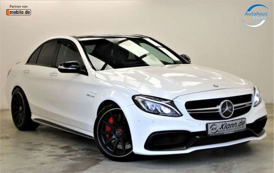 Mercedes-Benz C 63 AMG - Imagem 1
