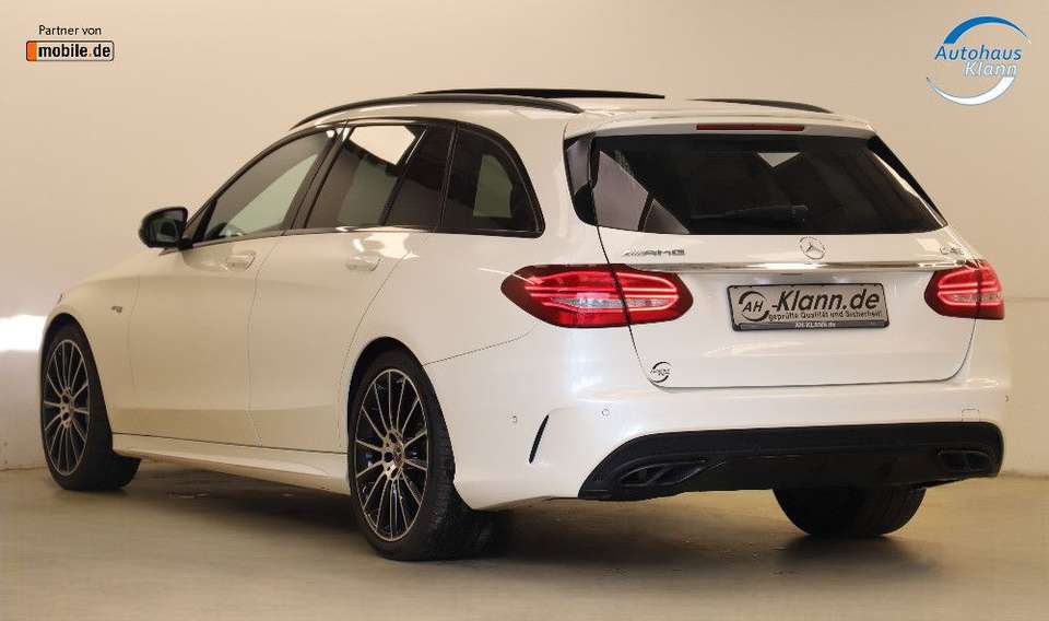 Mercedes-Benz C 43 AMG - Imagem 6