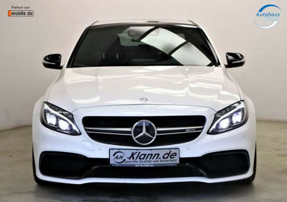 Mercedes-Benz C 63 AMG - Imagem 2