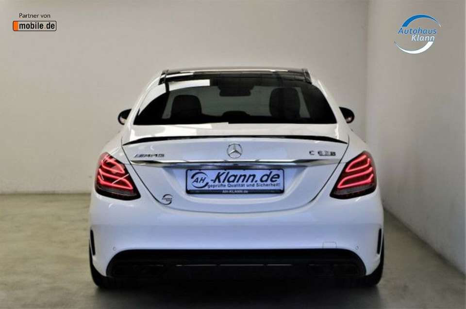 Mercedes-Benz C 63 AMG - Imagem 5