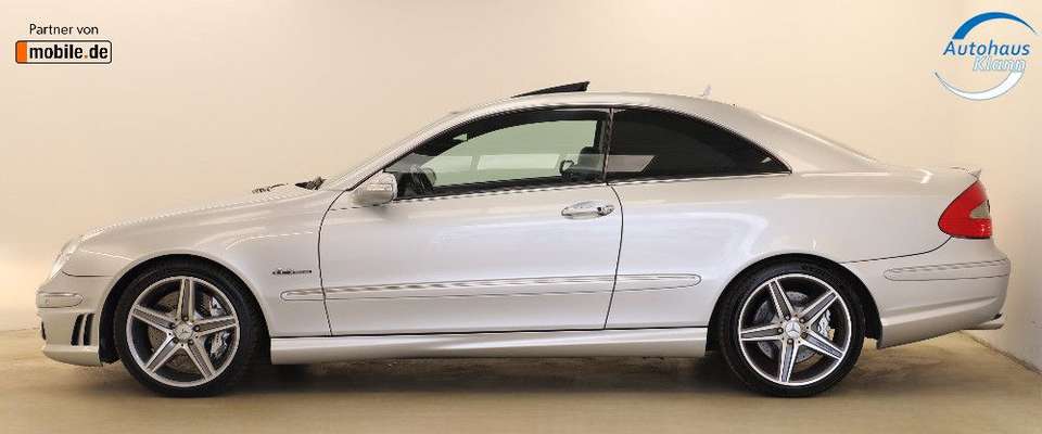 Mercedes-Benz CLK 63 AMG - Imagem 4
