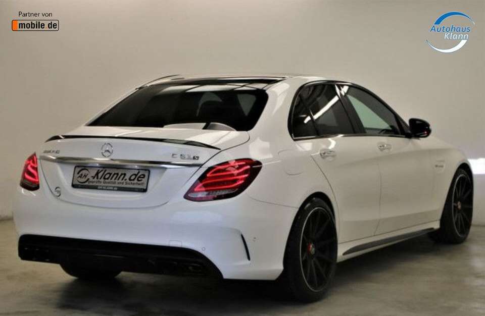 Mercedes-Benz C 63 AMG - Imagem 7