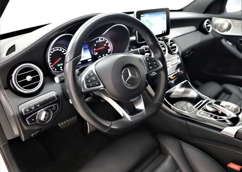 Mercedes-Benz C 43 AMG - Imagem 13