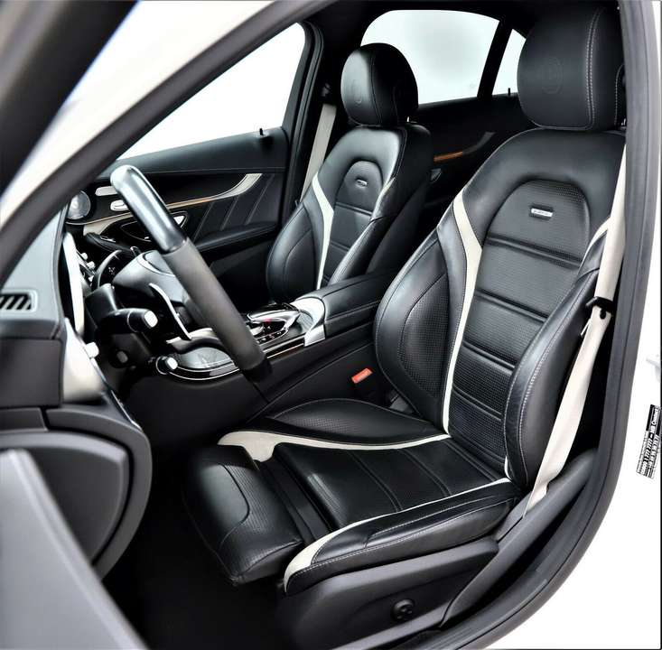 Mercedes-Benz C 63 AMG - Imagem 11