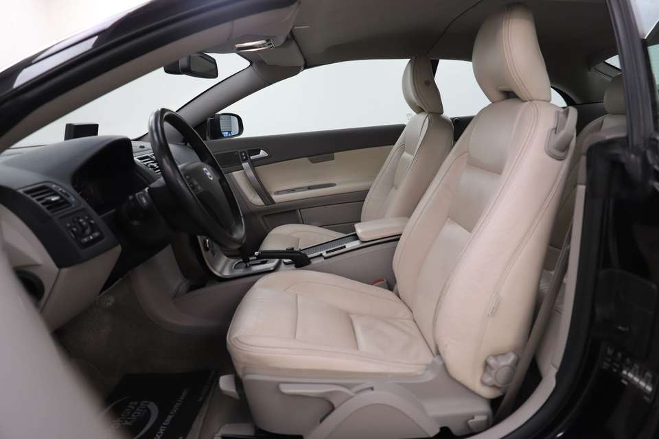 Volvo C70 - Imagem 12