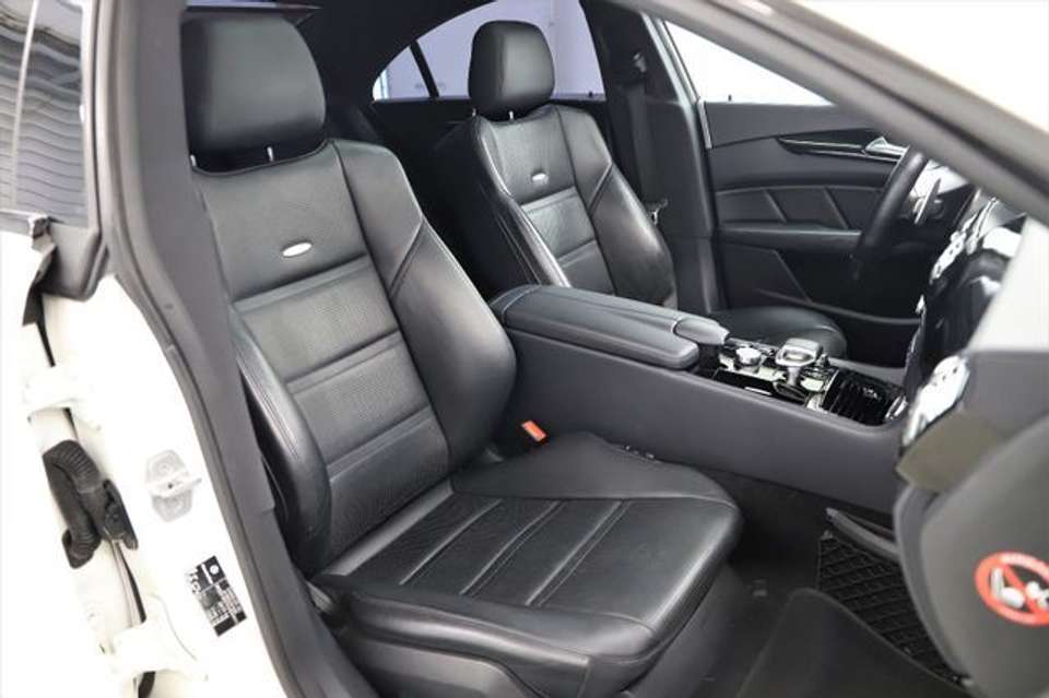 Mercedes-Benz CLS 63 AMG - Imagem 12