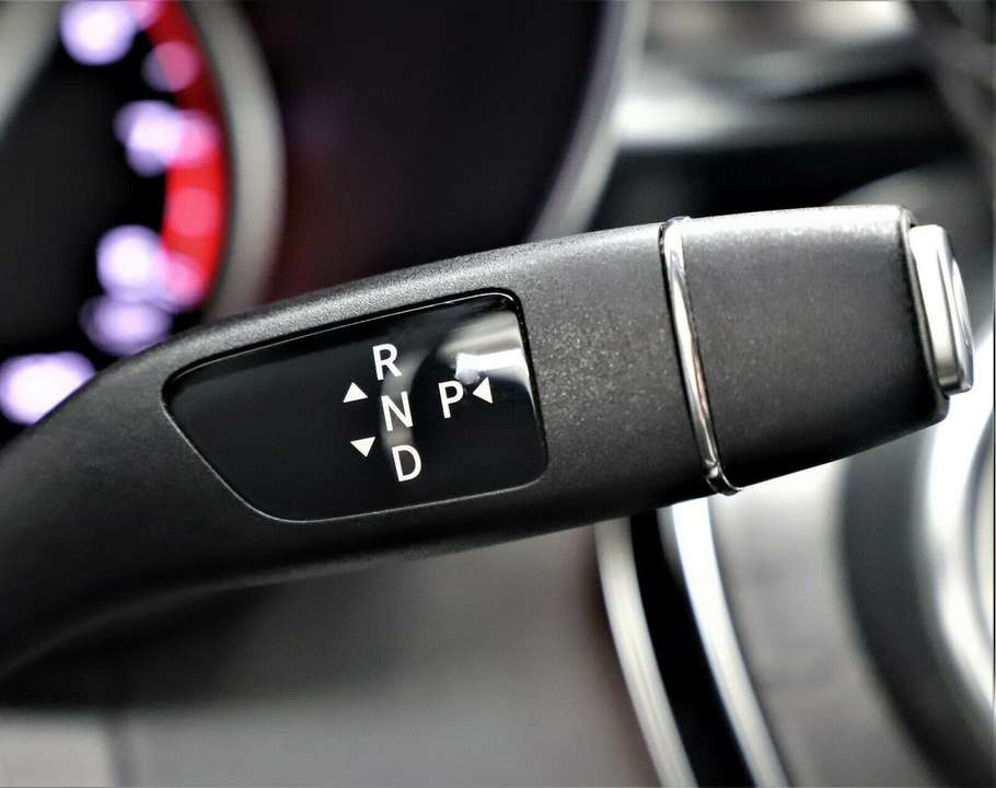 Mercedes-Benz C 63 AMG - Imagem 15