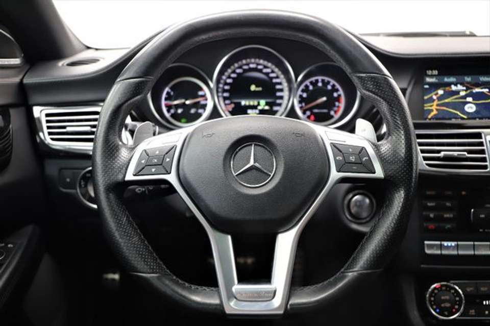 Mercedes-Benz CLS 63 AMG - Imagem 14