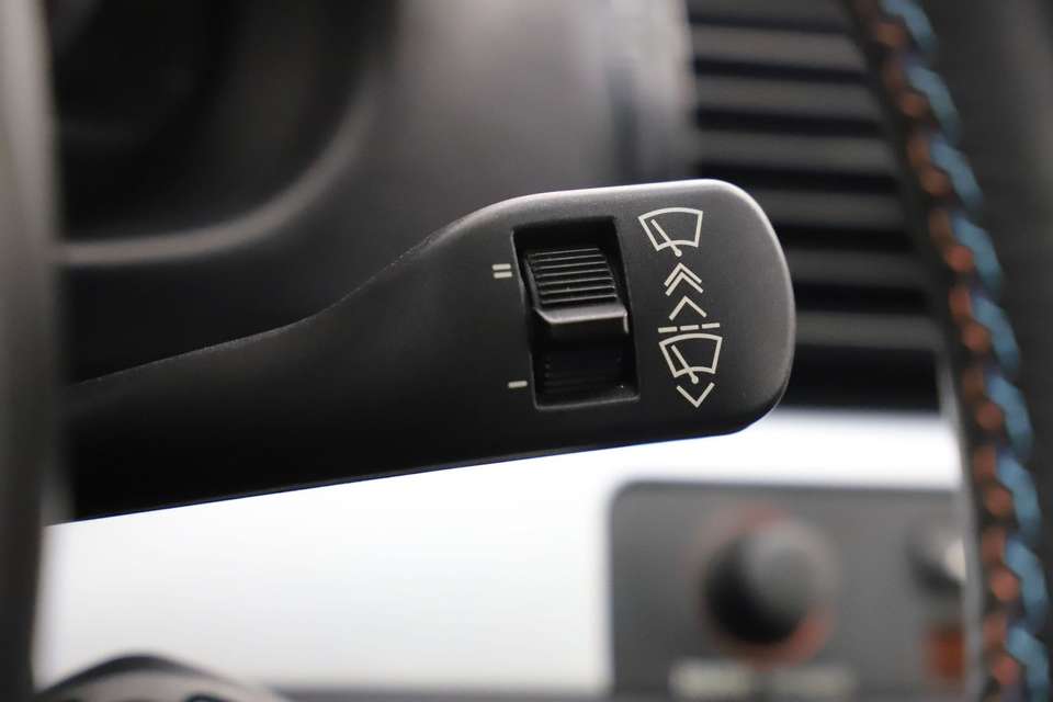 BMW 330 - Imagem 14