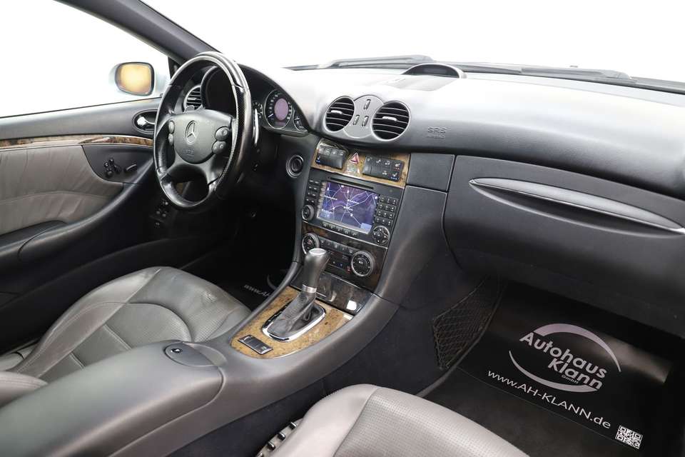 Mercedes-Benz CLK 63 AMG - Imagem 15