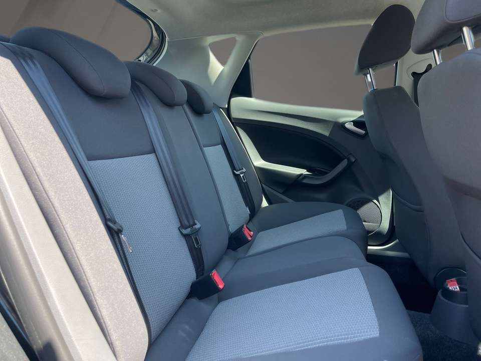 SEAT Ibiza - Imagem 13