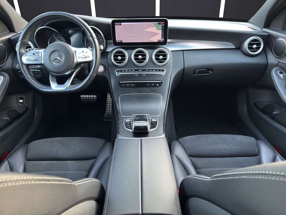 Mercedes-Benz C 200 - Imagem 13
