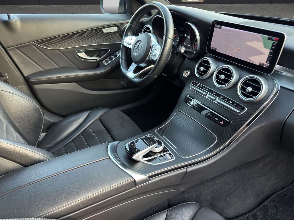 Mercedes-Benz C 200 - Imagem 14