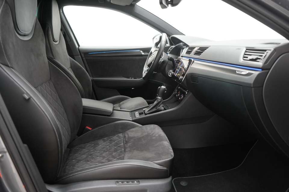 Skoda Superb - Imagem 6
