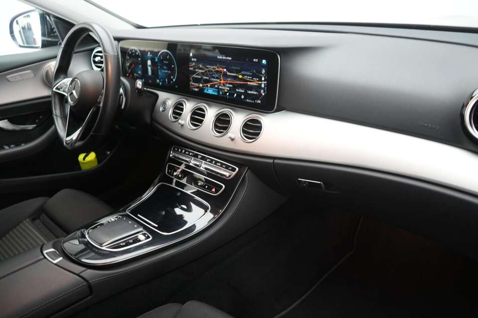 Mercedes-Benz E 220 - Imagem 7